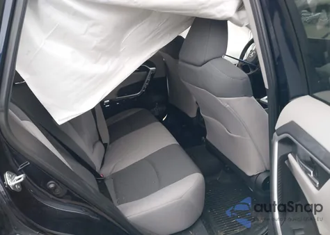 2022 Toyota Rav4 Xle z USA, uszkodzony, nr VIN 2T3P1RFV0NW249534